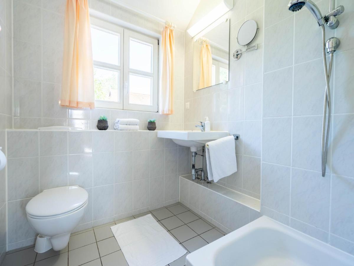 Feriendorf Rugana - Klassik Appartement Mit 1 Schlafzimmer B21 Dranske Extérieur photo